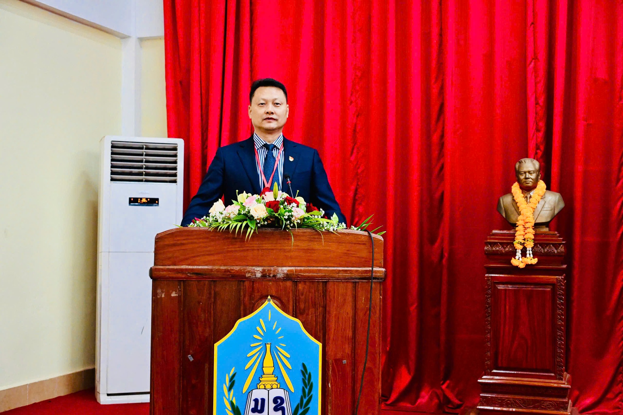 Hội Triết học Việt Nam tham dự Hội thảo Khoa học Quốc tế lần thứ VI tại Lào